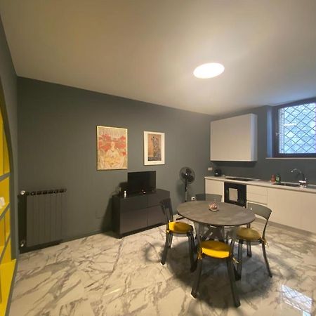 Modern City Center Apartment Benevento Ngoại thất bức ảnh